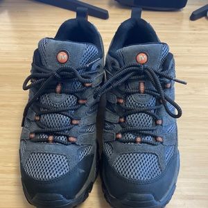 Mens Merrell, size 8